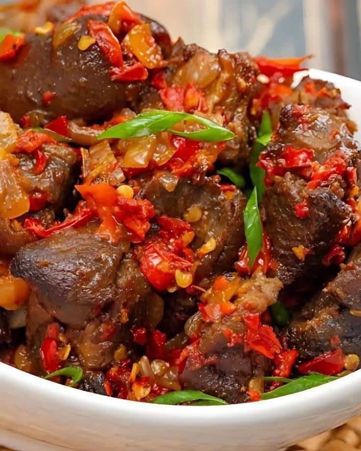Peppered oxtail in a spicy pepper sauce